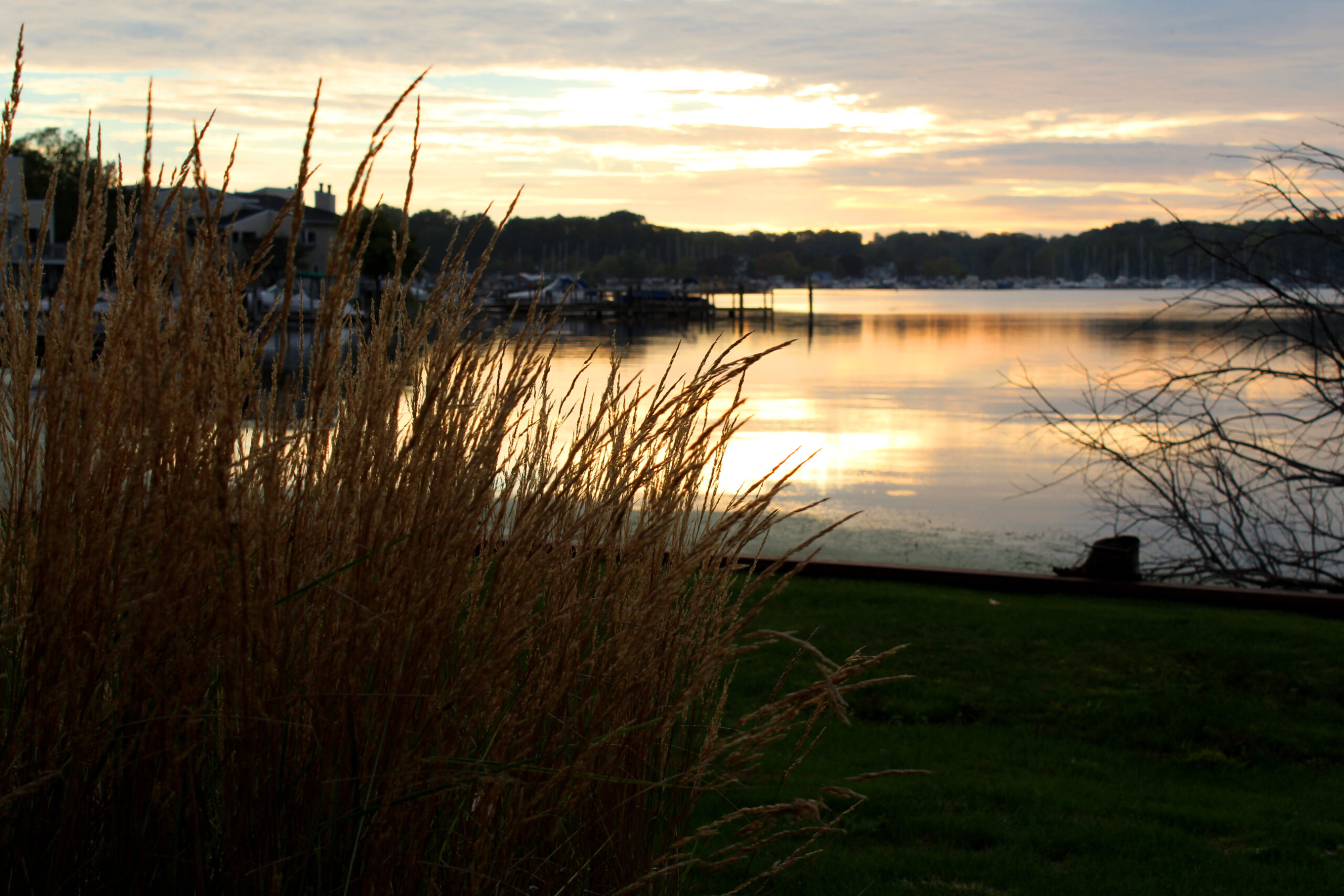 Lake Kalamazoo , formed as part of the Kalamazoo River connects the twin towns of Saugatuck and Douglas